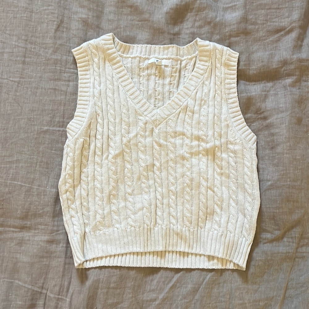 BP cropped knitted sweater vest